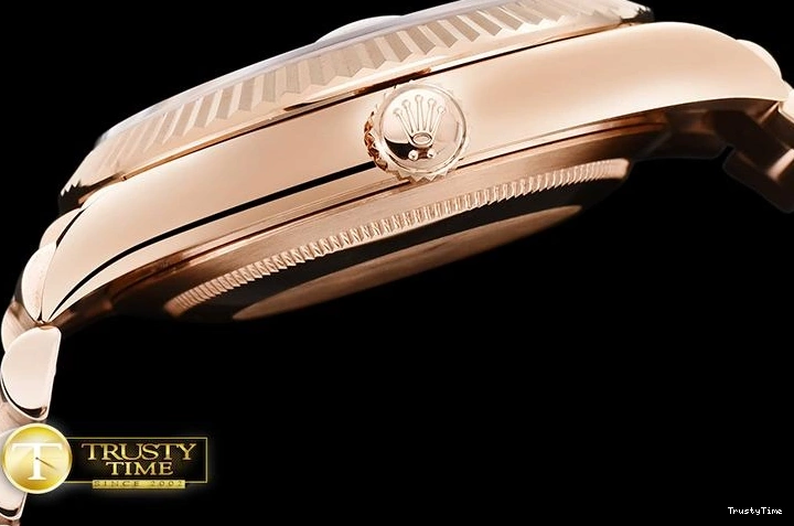 0223 RDD0210A – DayDate 40mm Youthful 679